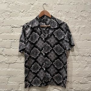 Short Sleeve Satin-Feel Shirt in Mandala Print